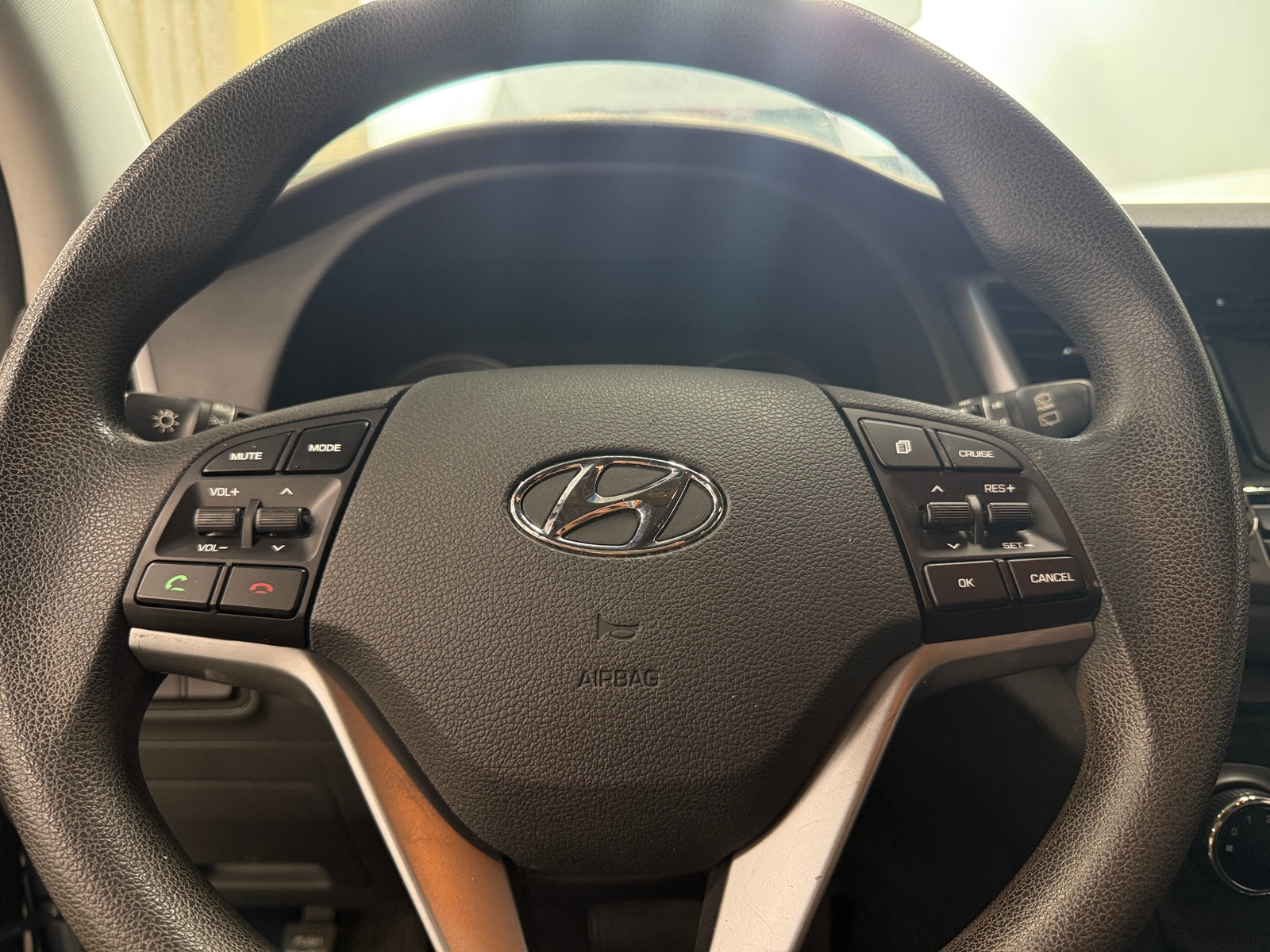 Thumbnail: 2016 Hyundai Tucson - 5