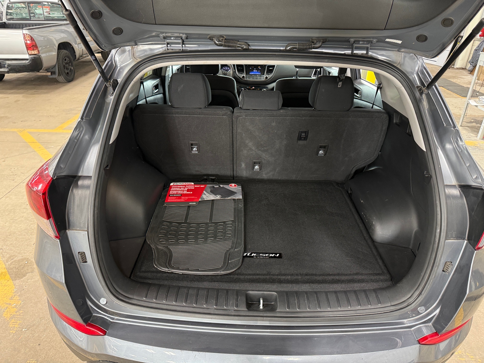 Thumbnail: 2016 Hyundai Tucson - 7