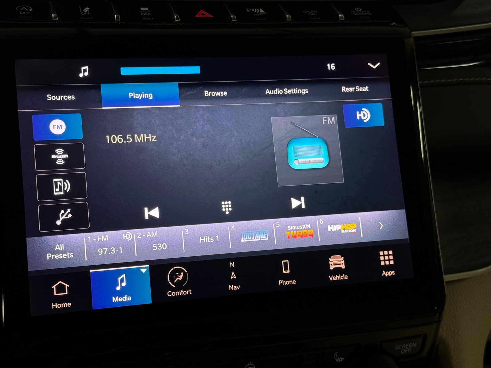 Thumbnail: 2022 Jeep Grand Cherokee L - 3