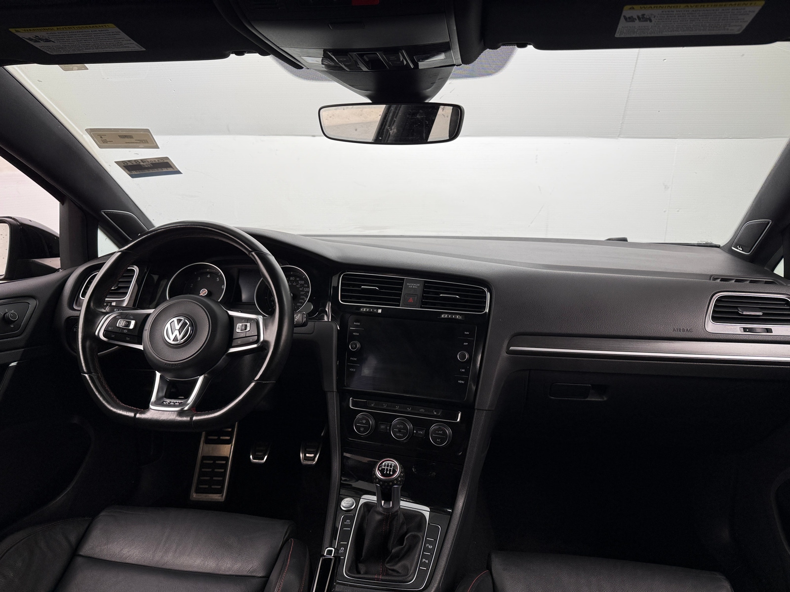 Thumbnail: 2019 Volkswagen Golf - 2