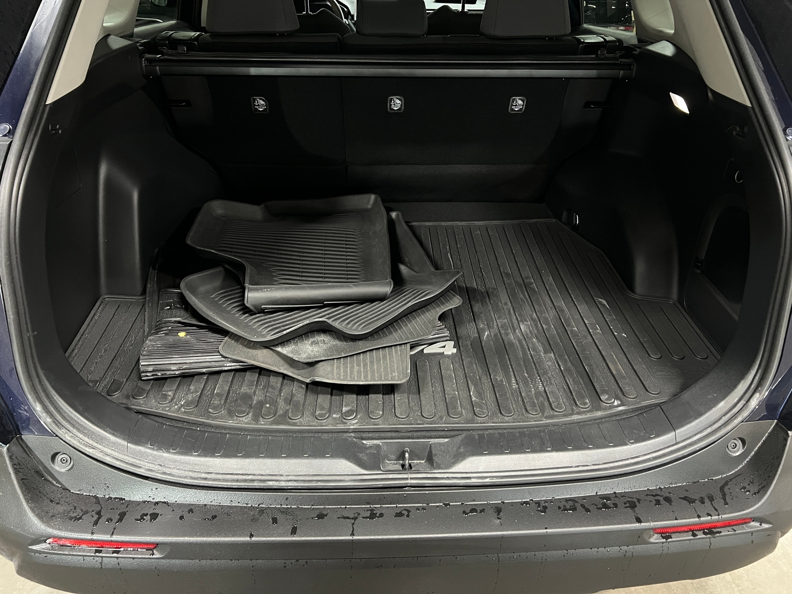 Thumbnail: 2024 Toyota RAV4 - 7