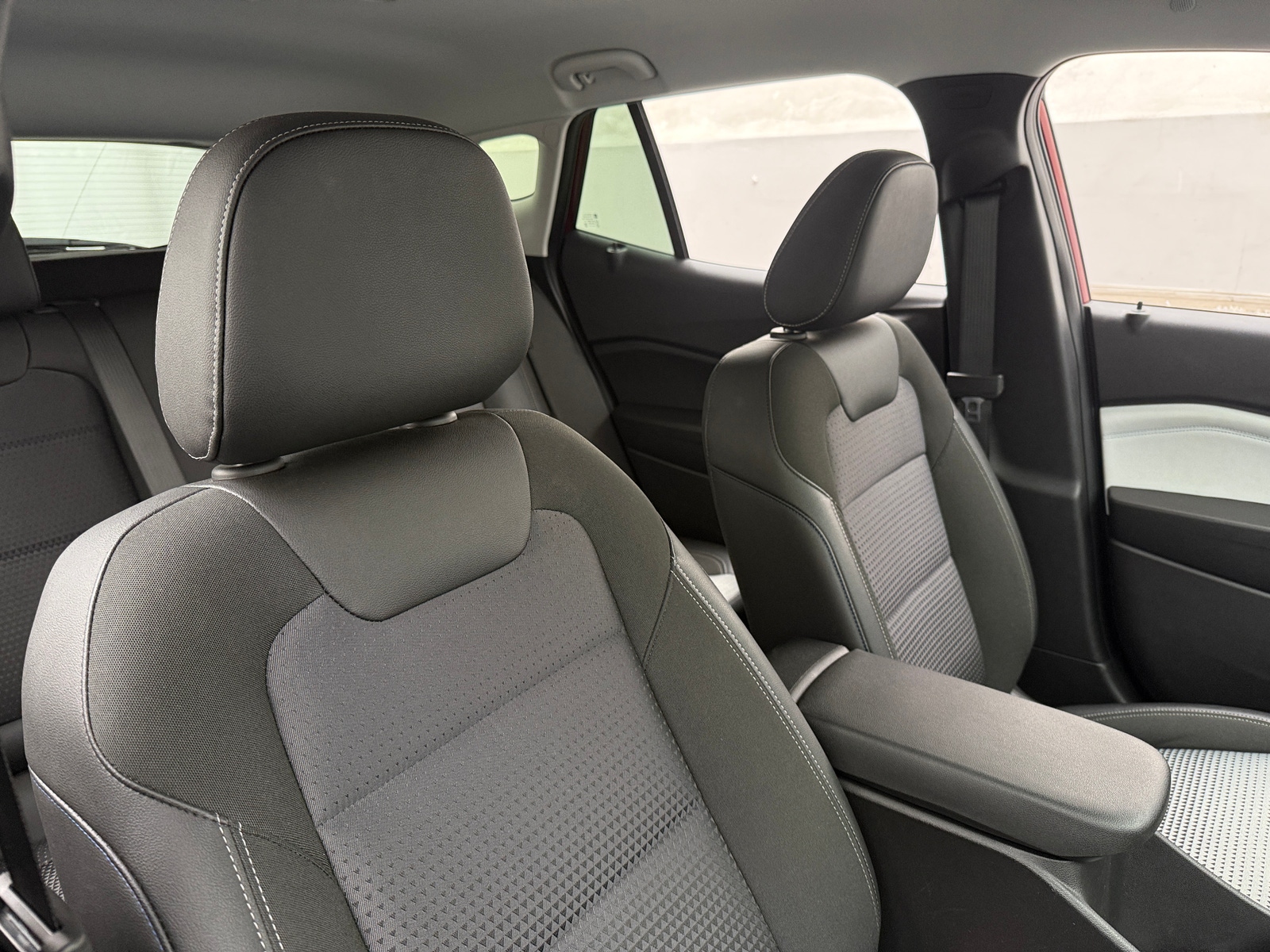 Thumbnail: 2025 Chevrolet Trax - 2