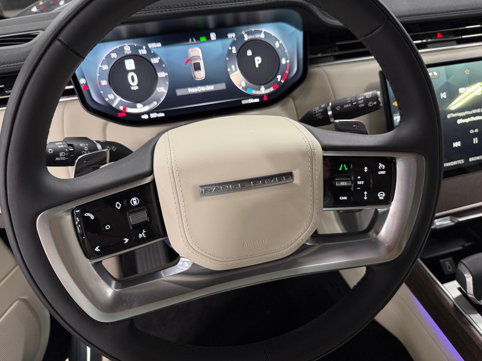 Thumbnail: 2026 Land Rover Range Rover - 4