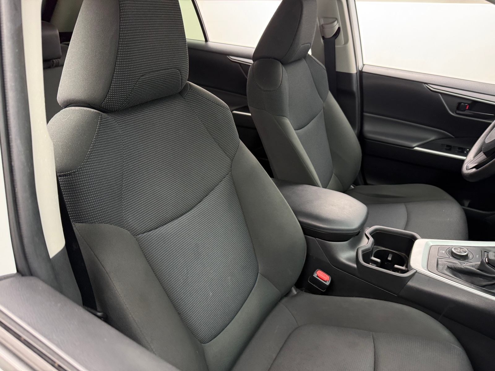 Thumbnail: 2022 Toyota RAV4 - 2