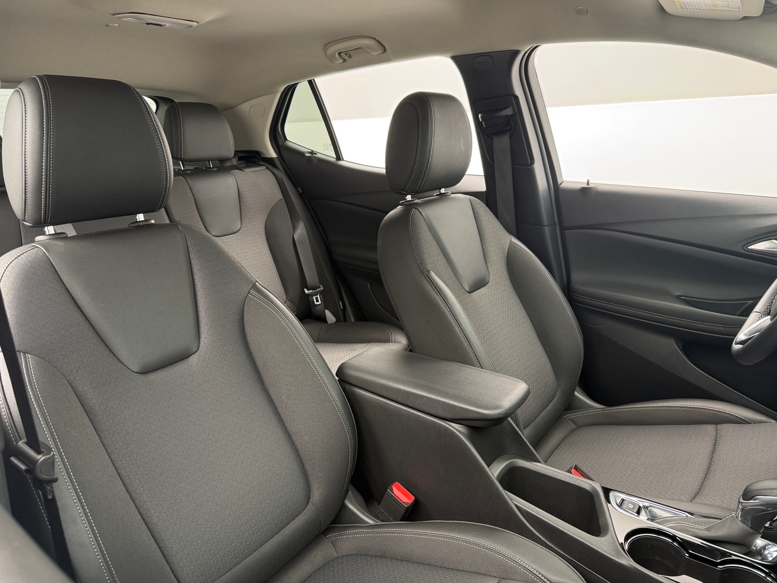 Thumbnail: 2025 Buick Encore GX - 2