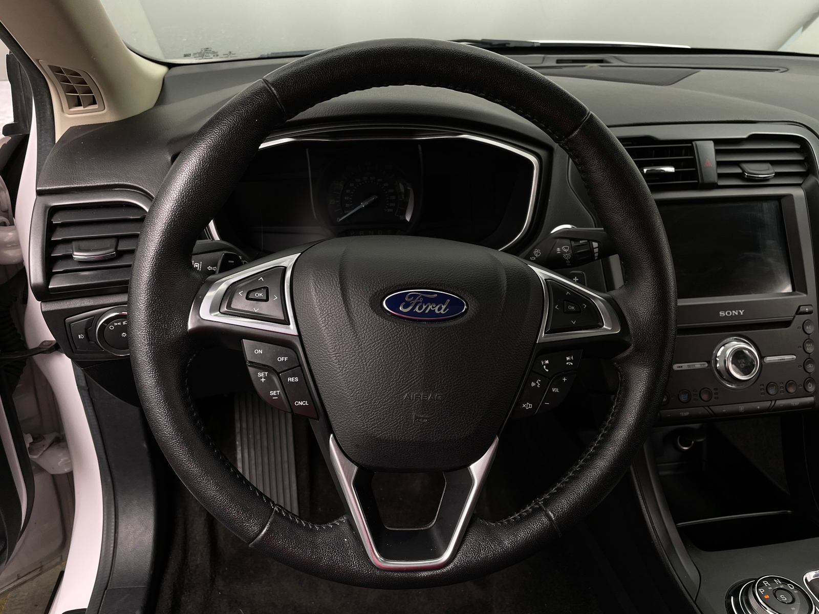 Thumbnail: 2017 Ford Fusion - 4