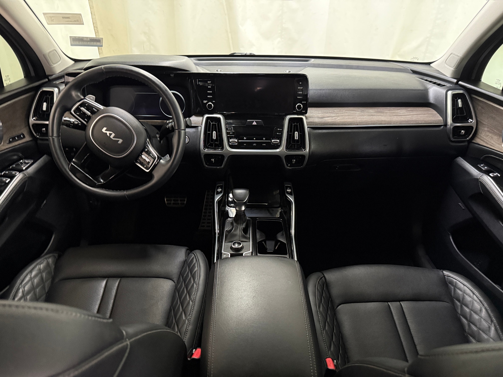 Thumbnail: 2022 Kia Sorento - 2