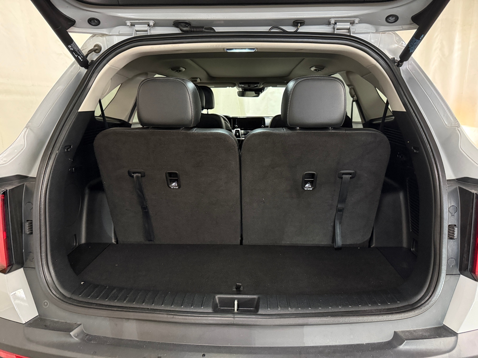 Thumbnail: 2022 Kia Sorento - 6