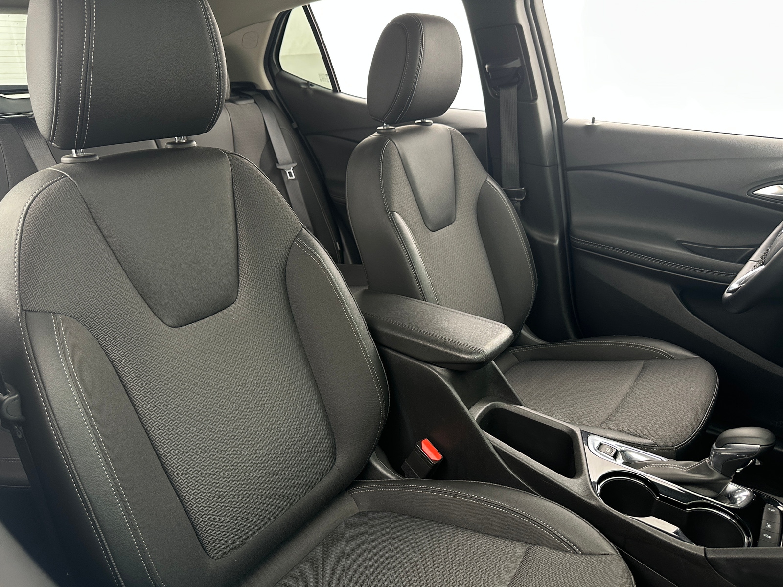 Thumbnail: 2025 Buick Encore GX - 2