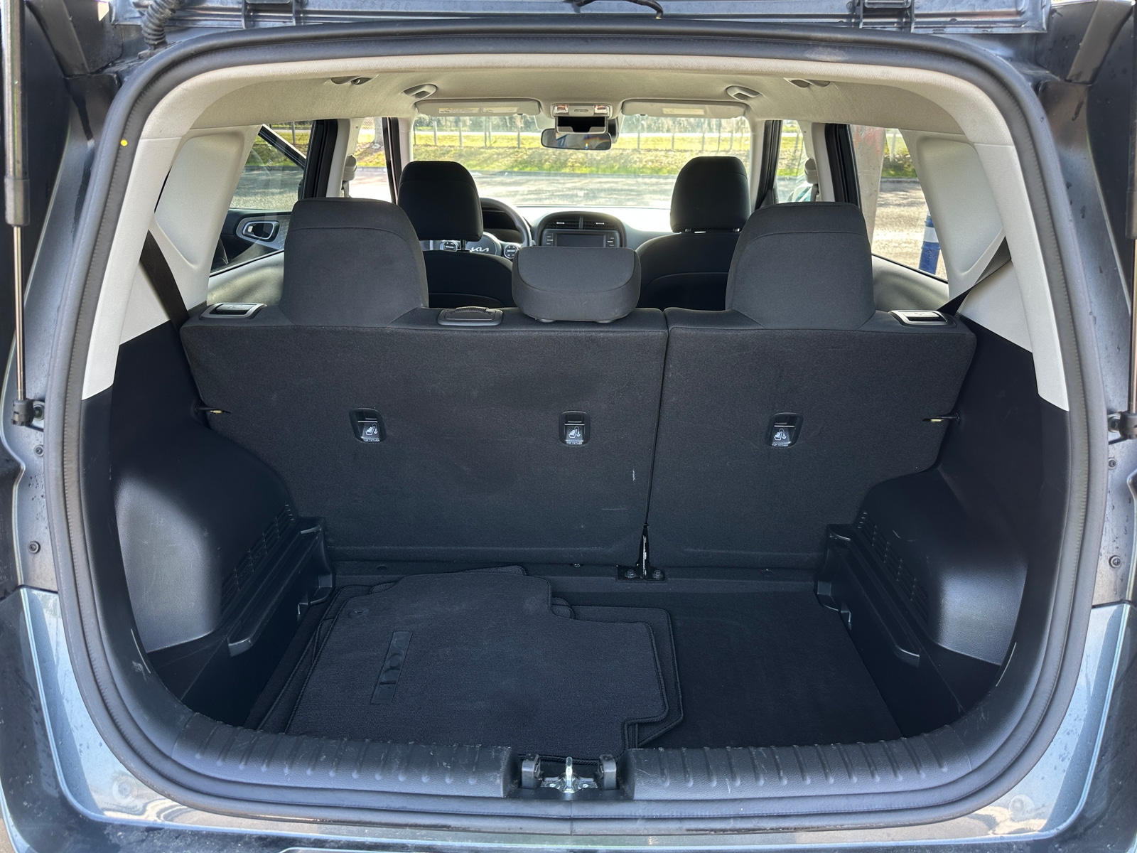 Thumbnail: 2025 Kia Soul - 7