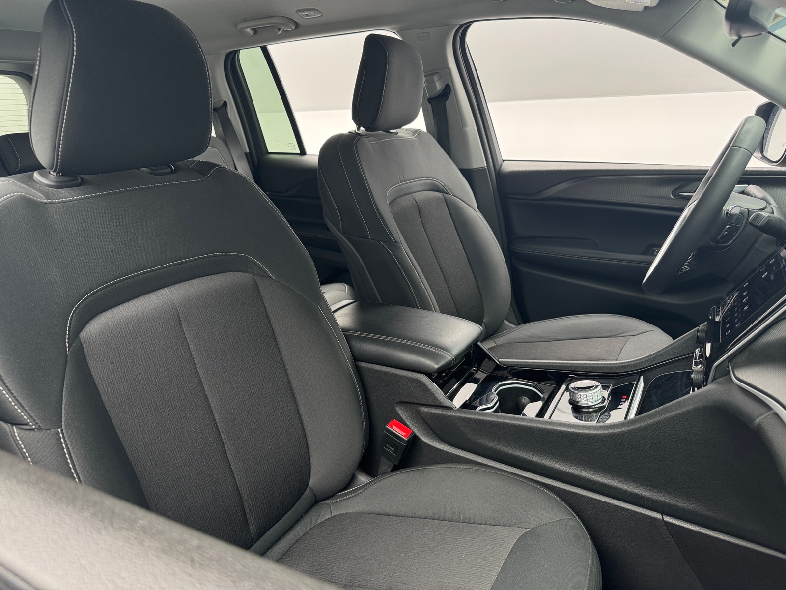 Thumbnail: 2023 Jeep Grand Cherokee - 2