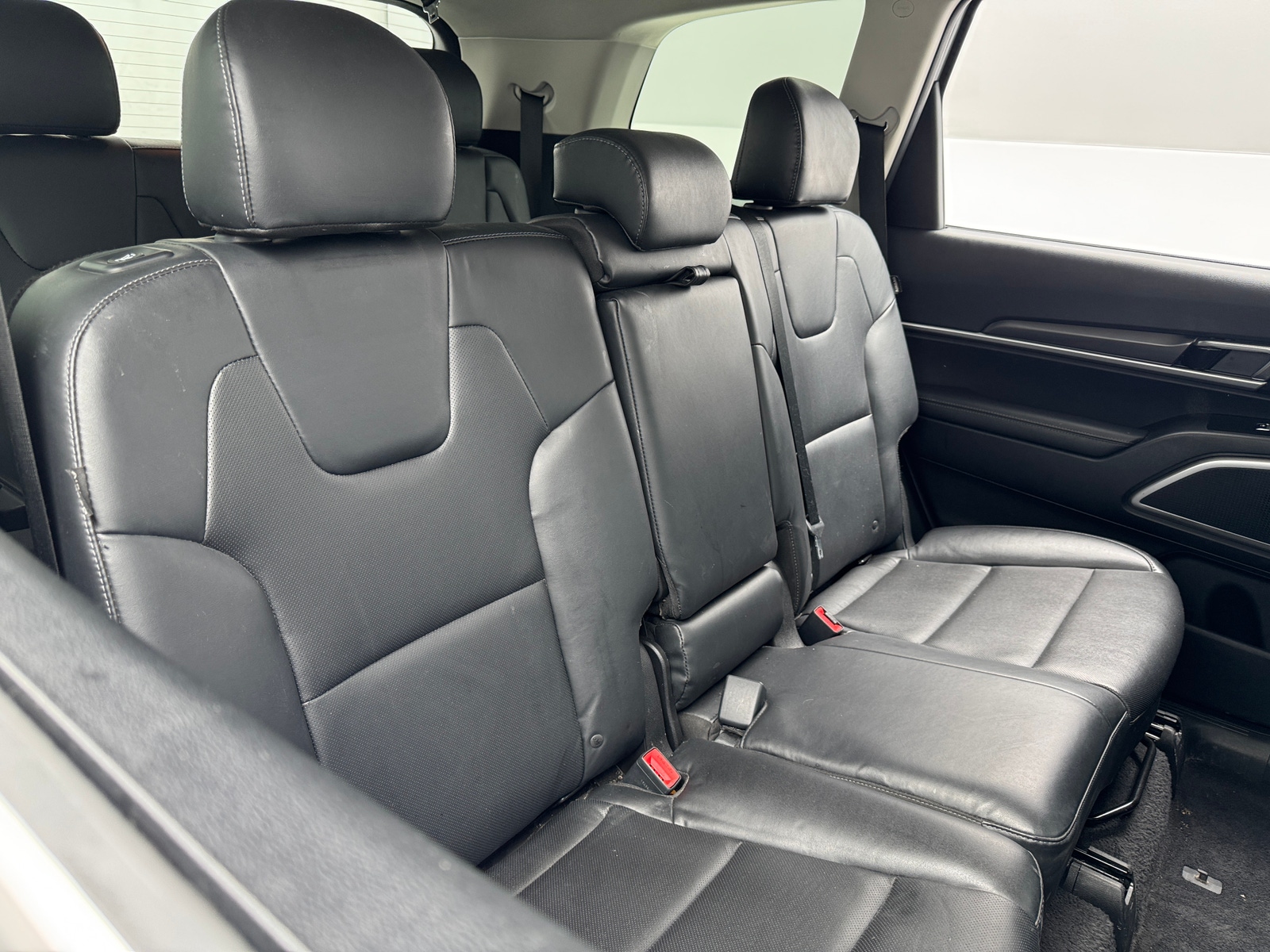 Thumbnail: 2023 Kia Telluride - 5