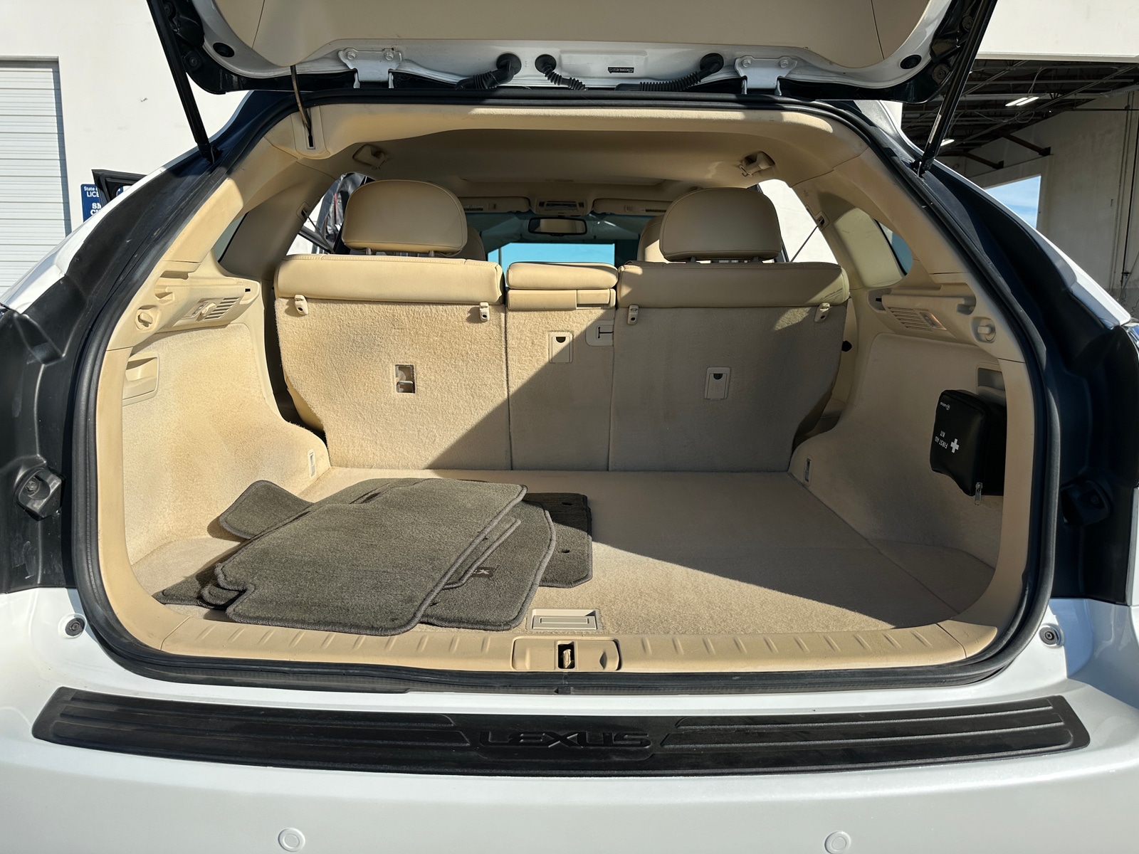 Thumbnail: 2012 Lexus RX - 7