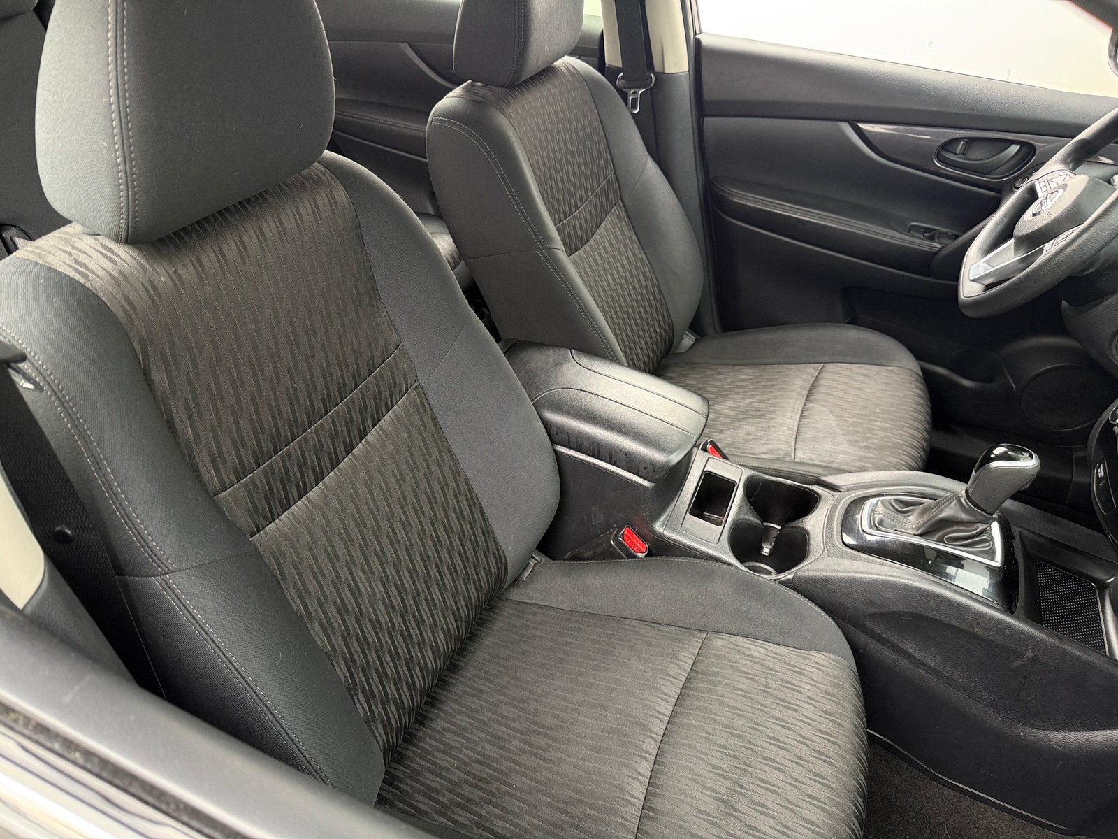 Thumbnail: 2019 Nissan Rogue - 2