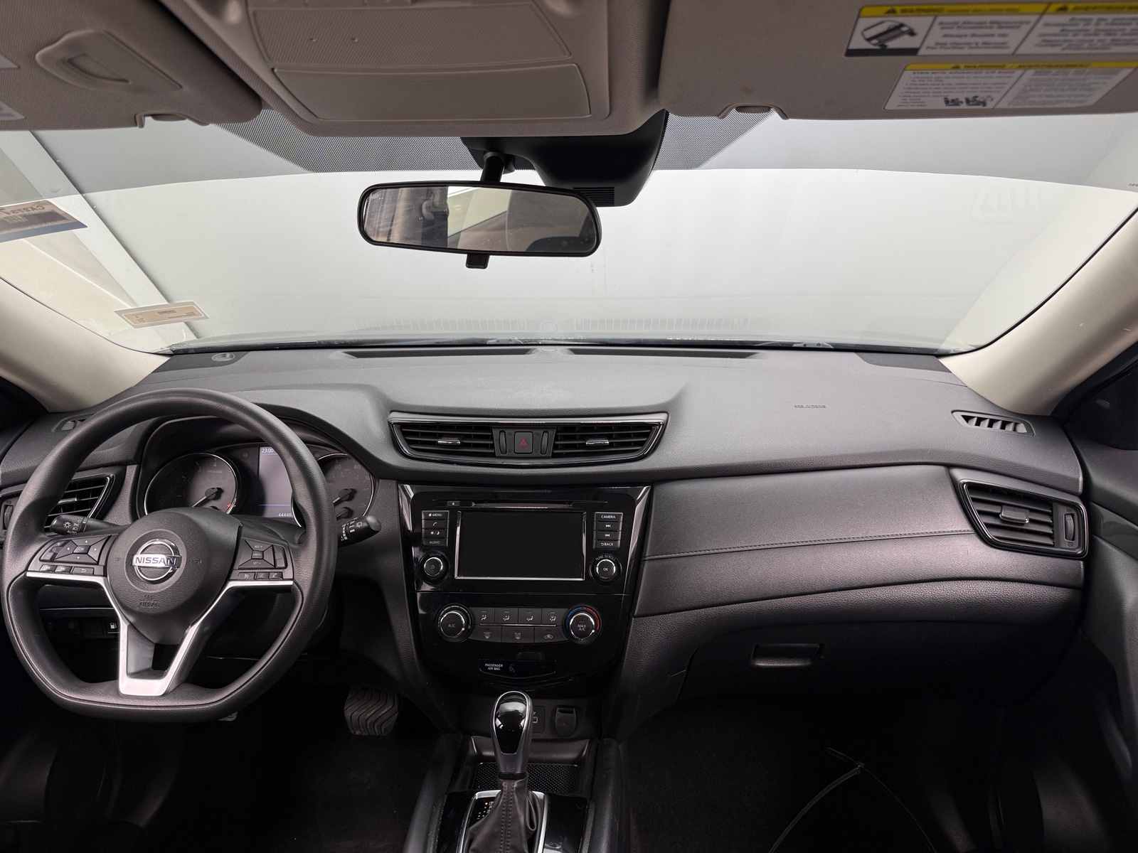 Thumbnail: 2019 Nissan Rogue - 3