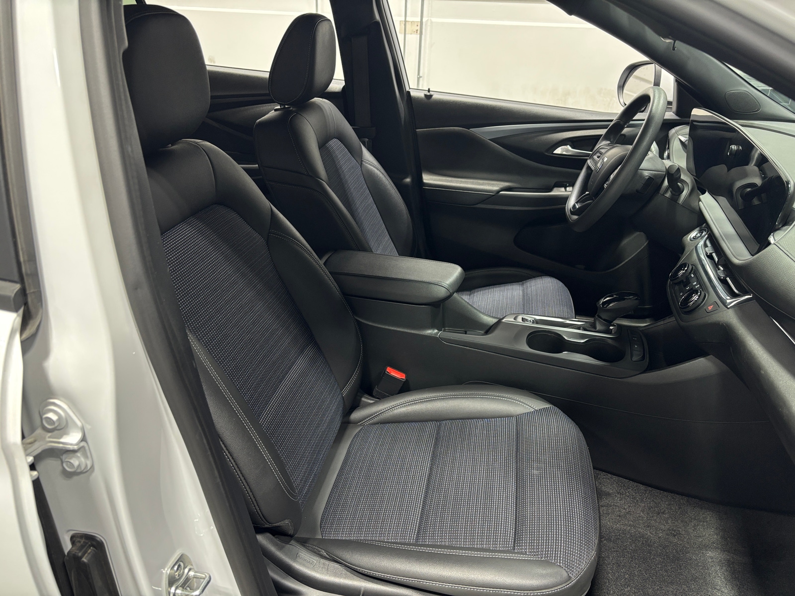 Thumbnail: 2025 Buick Envista - 2