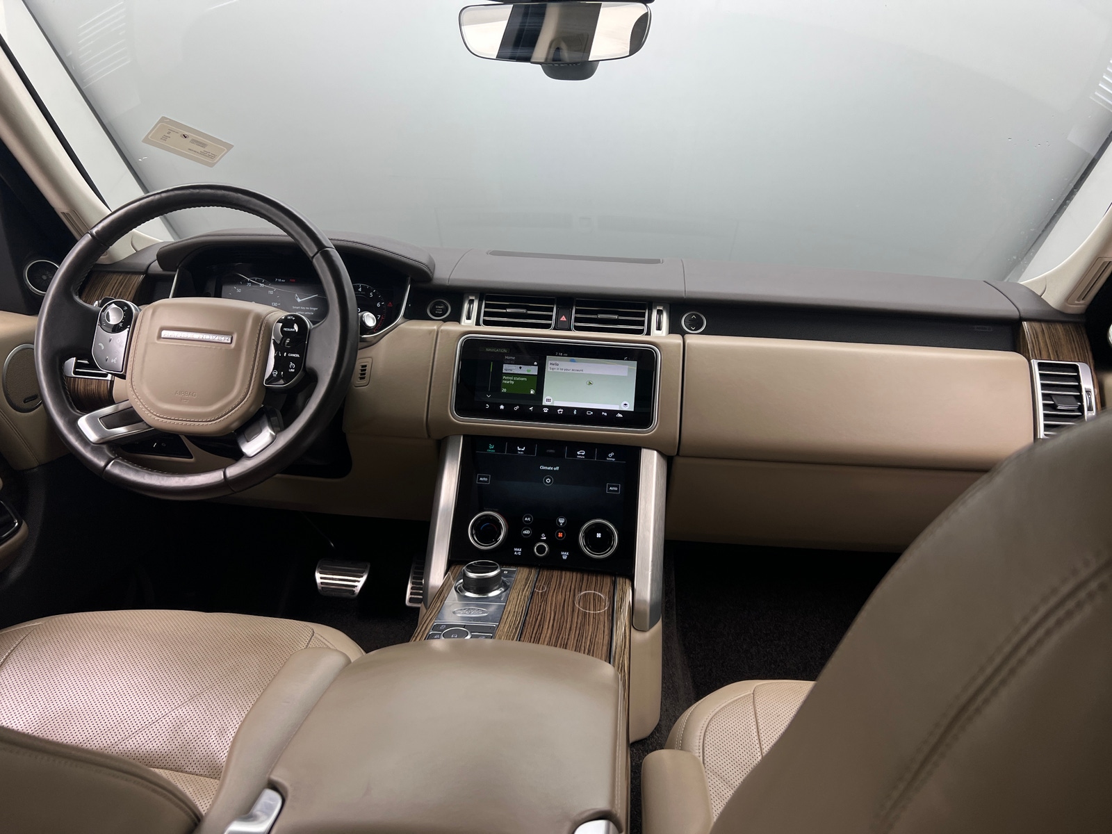 Thumbnail: 2018 Land Rover Range Rover - 2