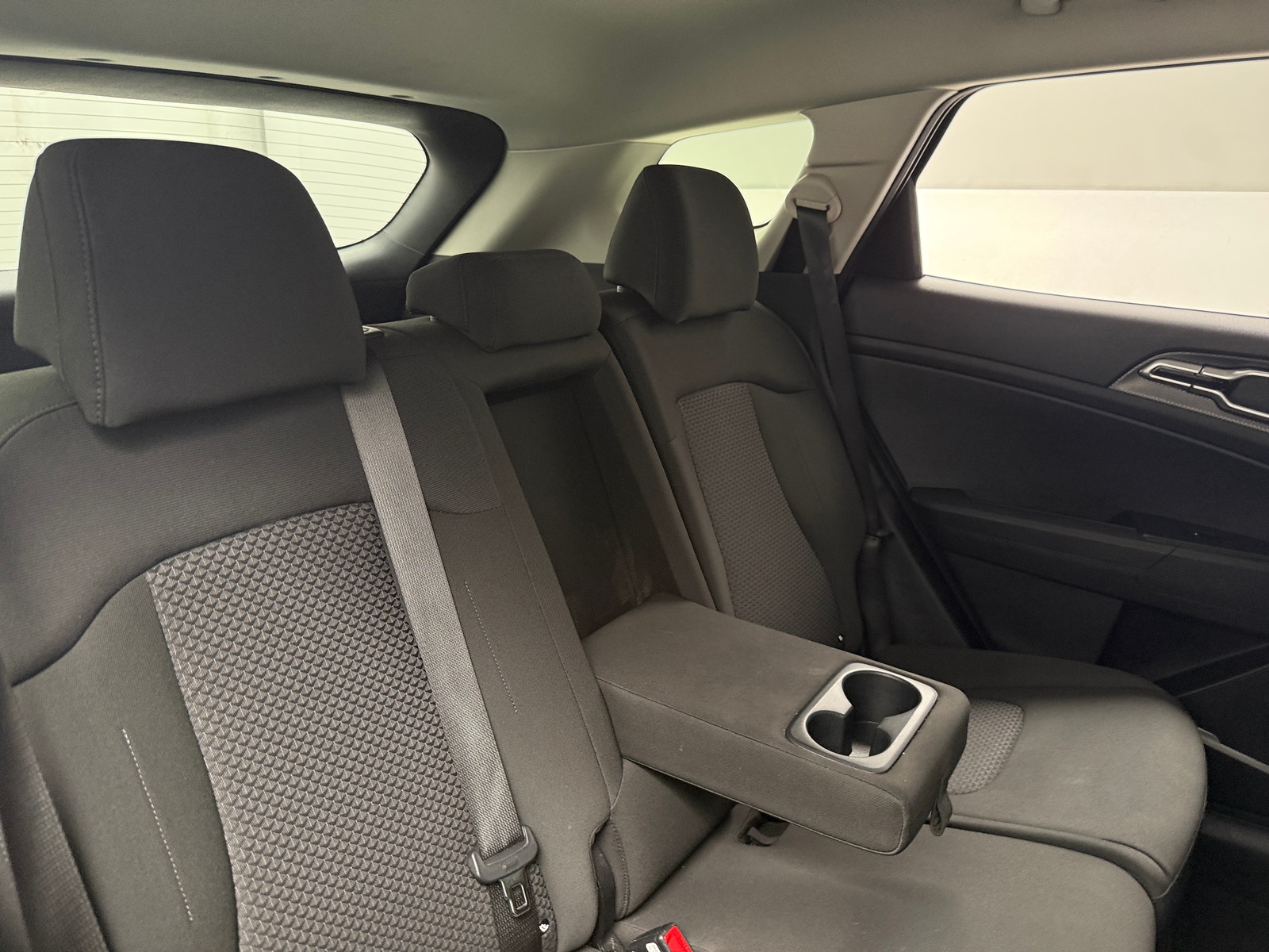 Thumbnail: 2025 Kia Sportage - 6