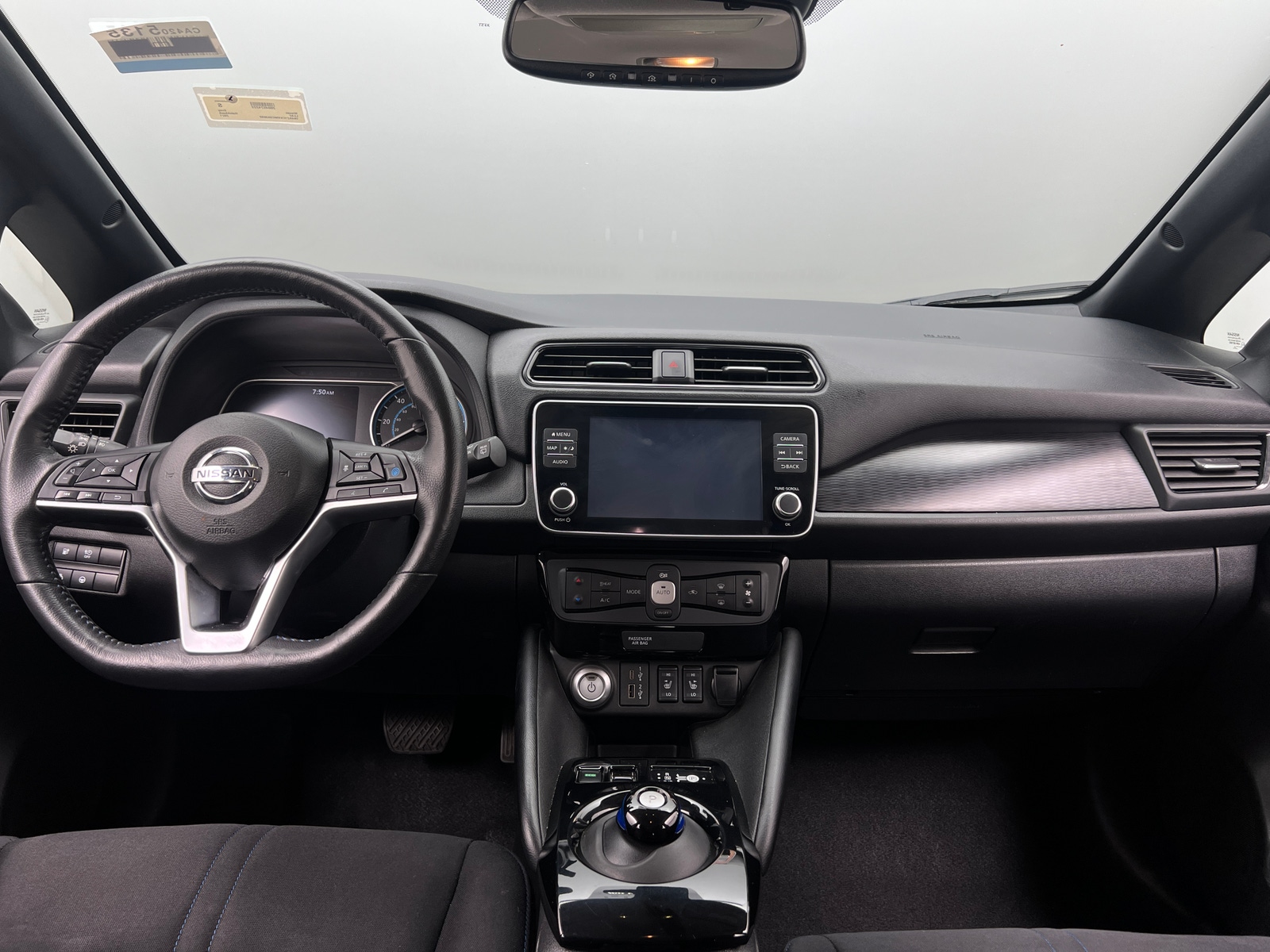 Thumbnail: 2021 Nissan Leaf - 3