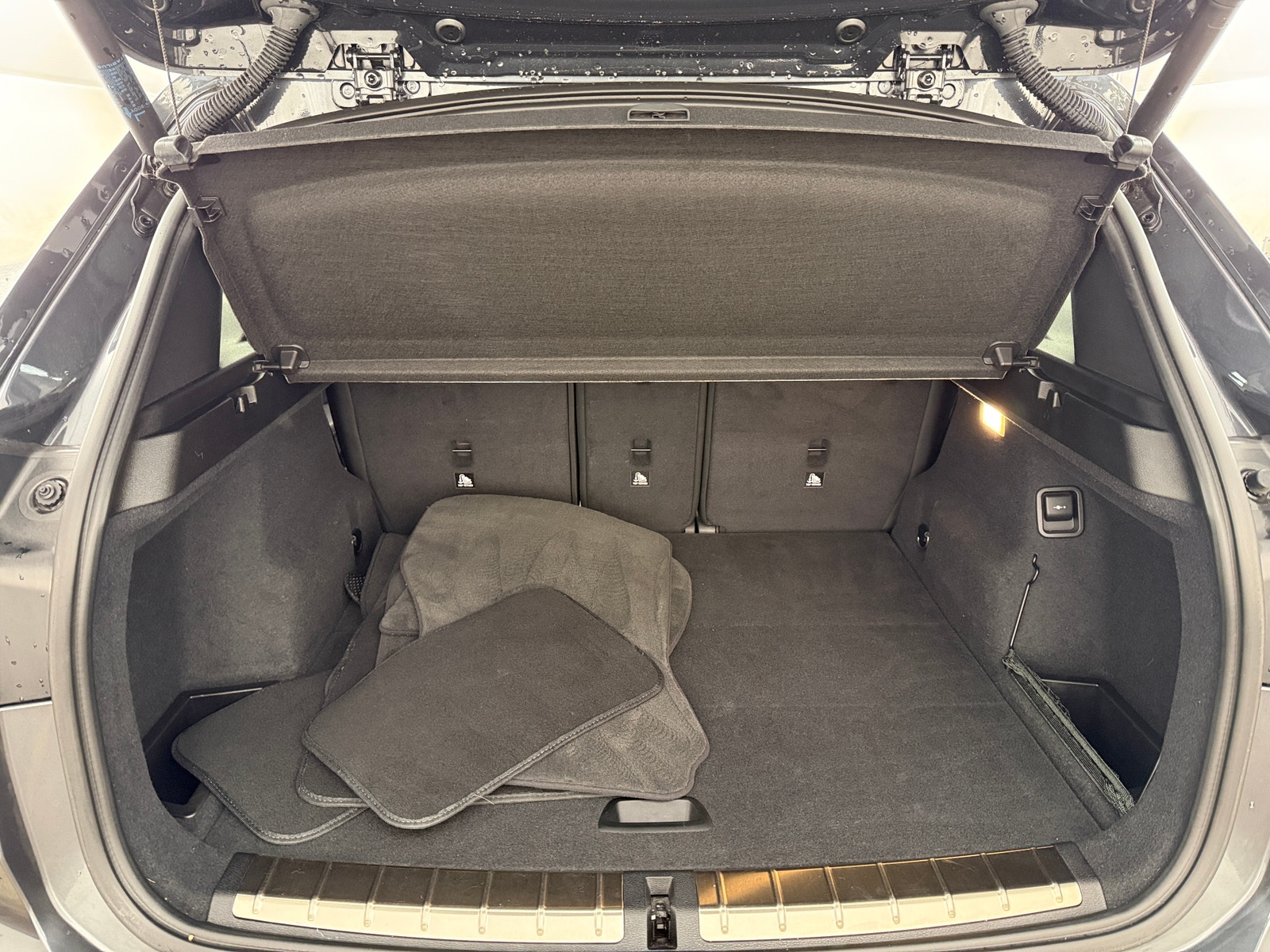 Thumbnail: 2018 BMW X1 - 6