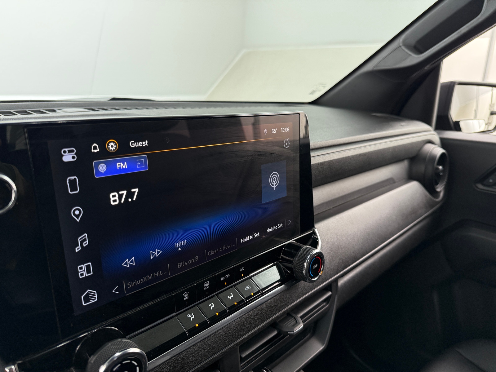 Thumbnail: 2023 Chevrolet Colorado - 4