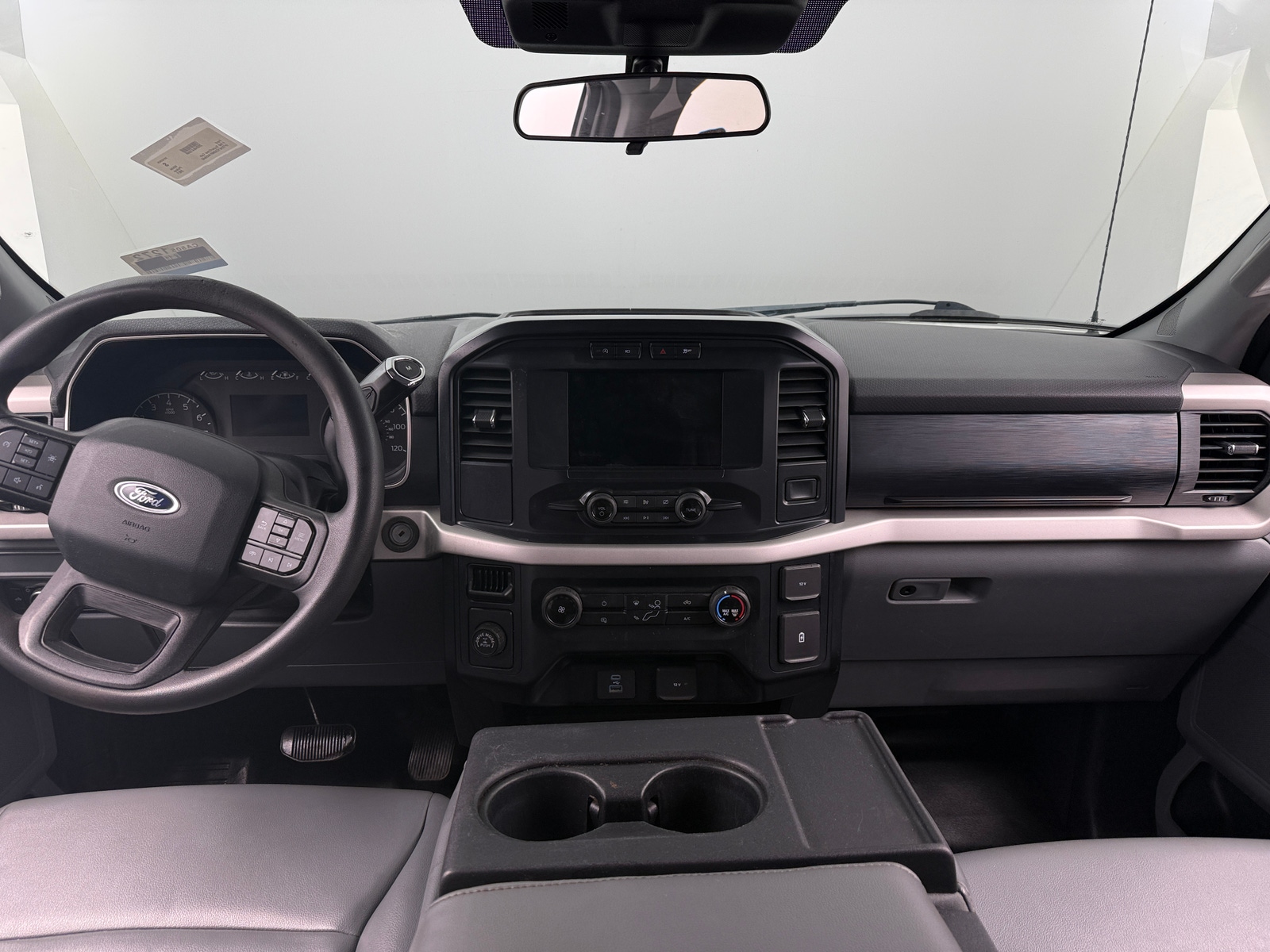 Thumbnail: 2021 Ford Econoline - 3