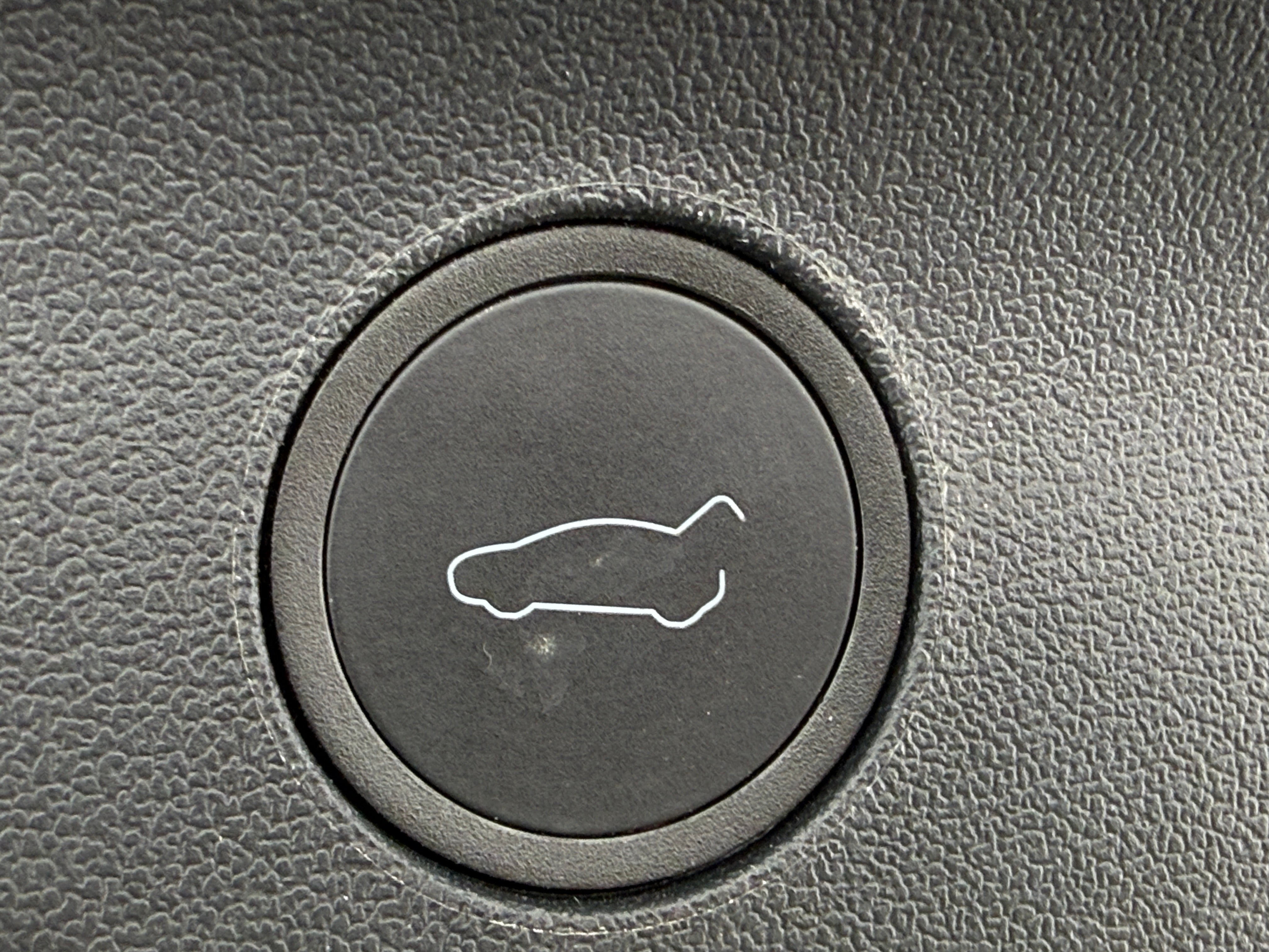 Used 2024 Tesla Model Y Long Range with VIN 7SAYGDEE5RF156126 for sale in Oak Creek, WI