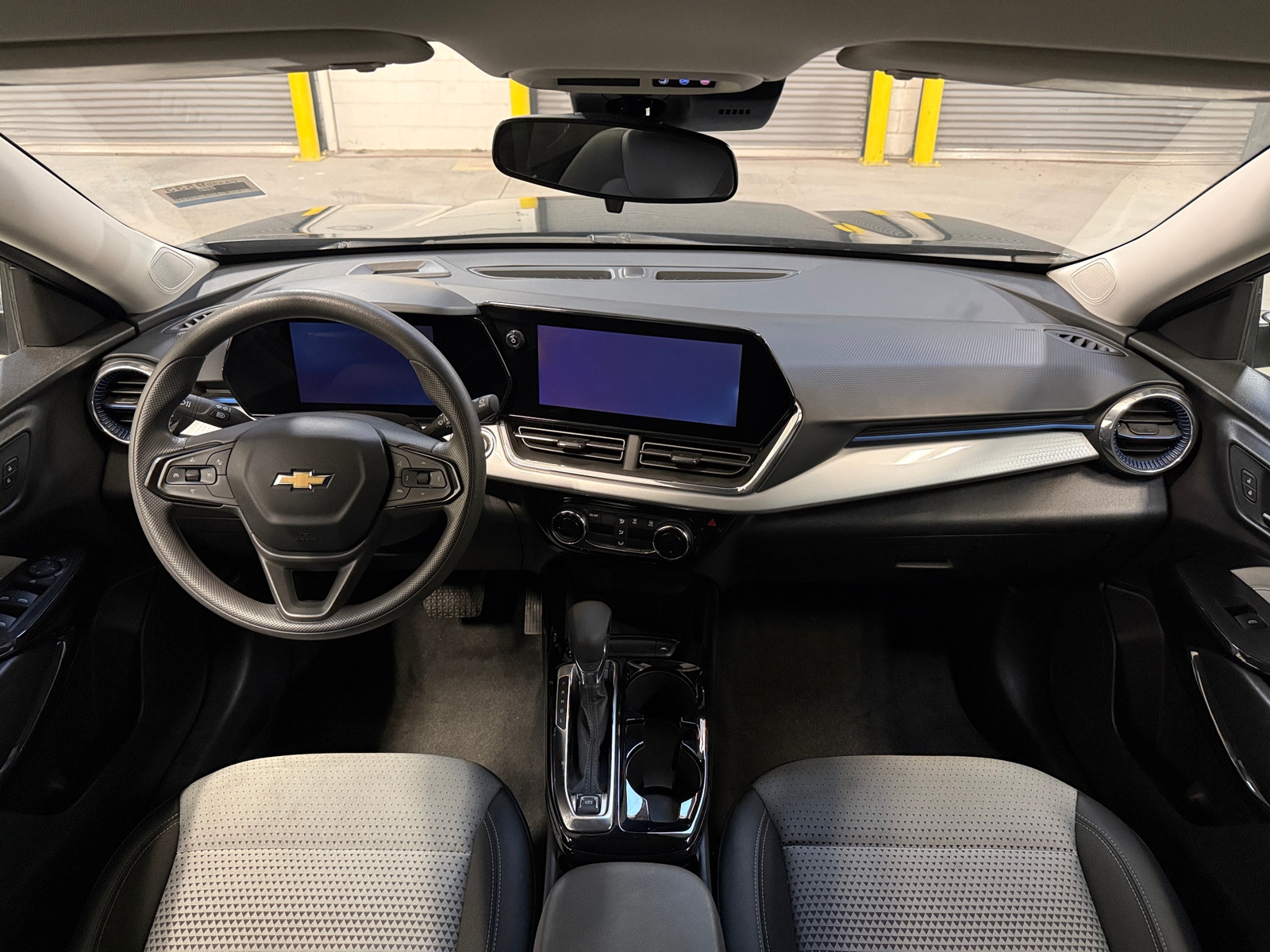 Thumbnail: 2025 Chevrolet Trax - 3