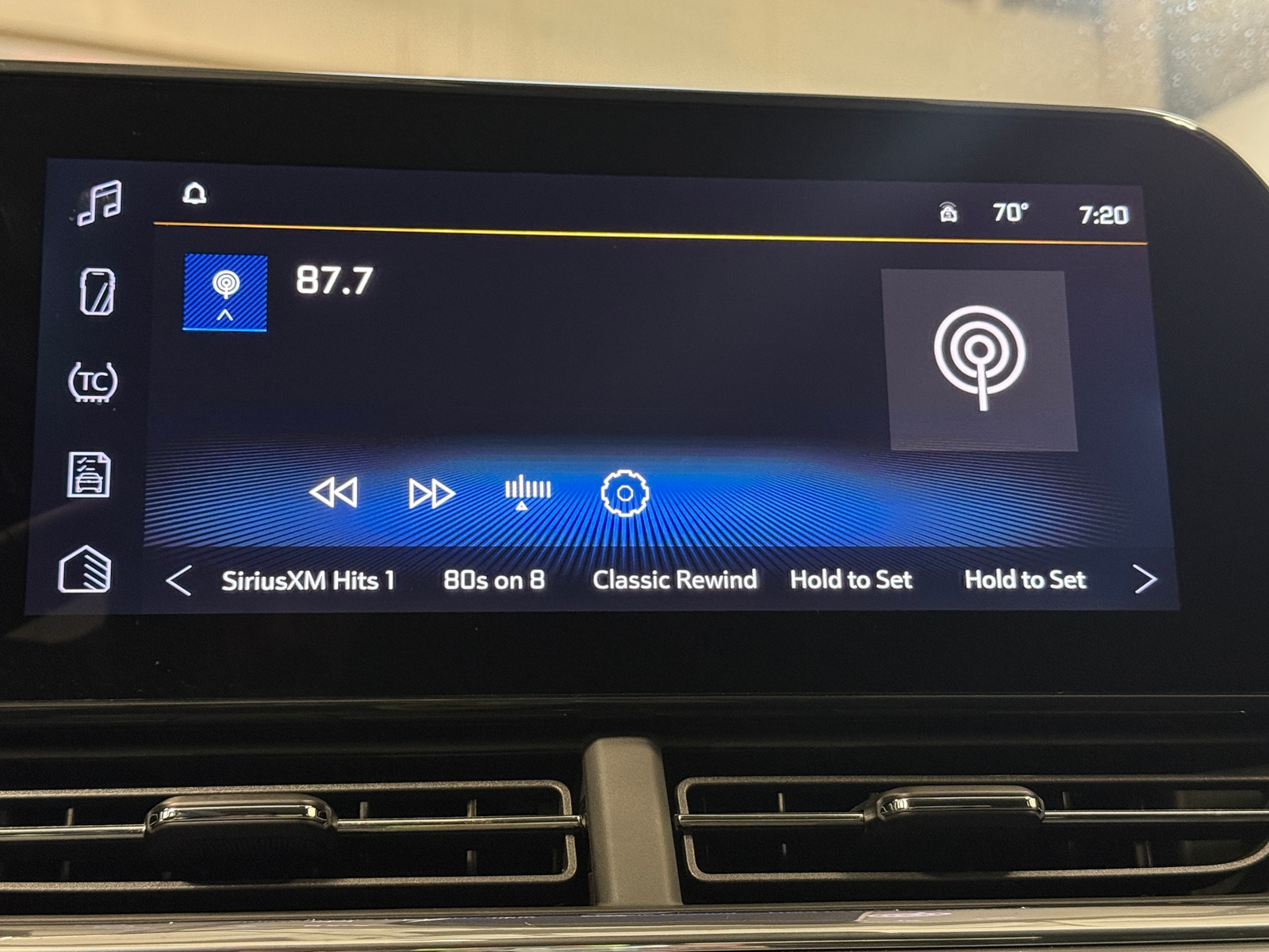 Thumbnail: 2025 Chevrolet Trax - 4