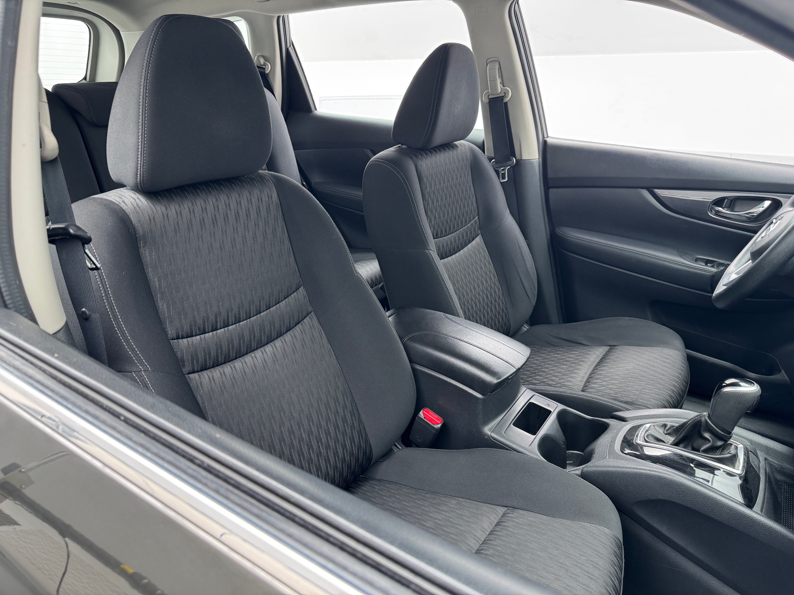 Thumbnail: 2017 Nissan Rogue - 2