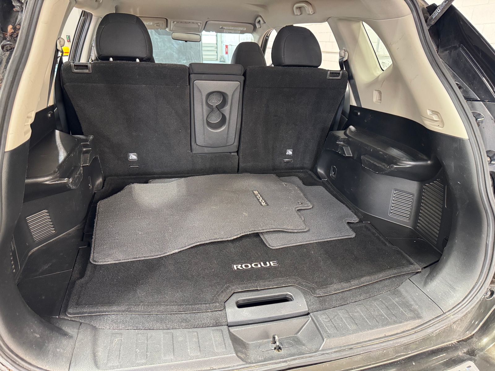 Thumbnail: 2017 Nissan Rogue - 7