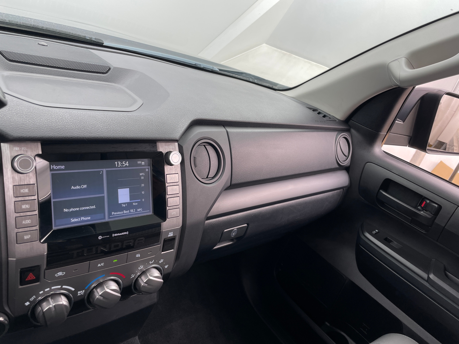 Thumbnail: 2020 Toyota Tundra - 4