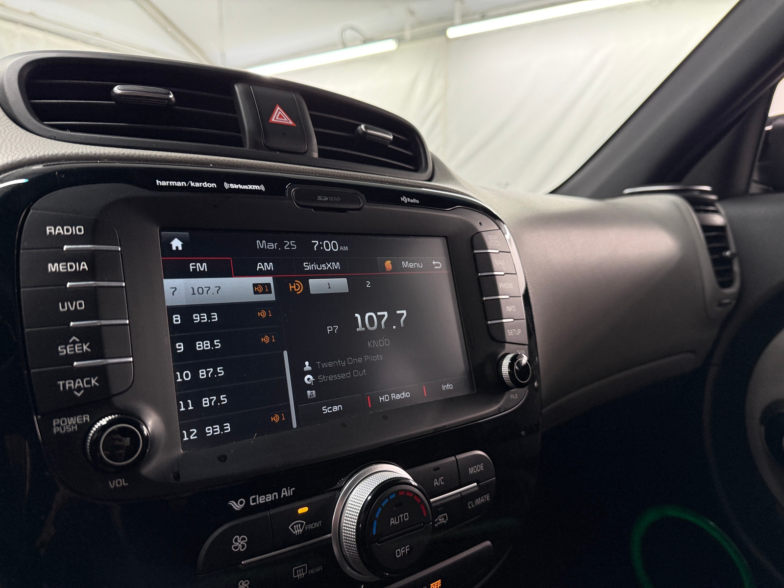 Thumbnail: 2017 Kia Soul - 4