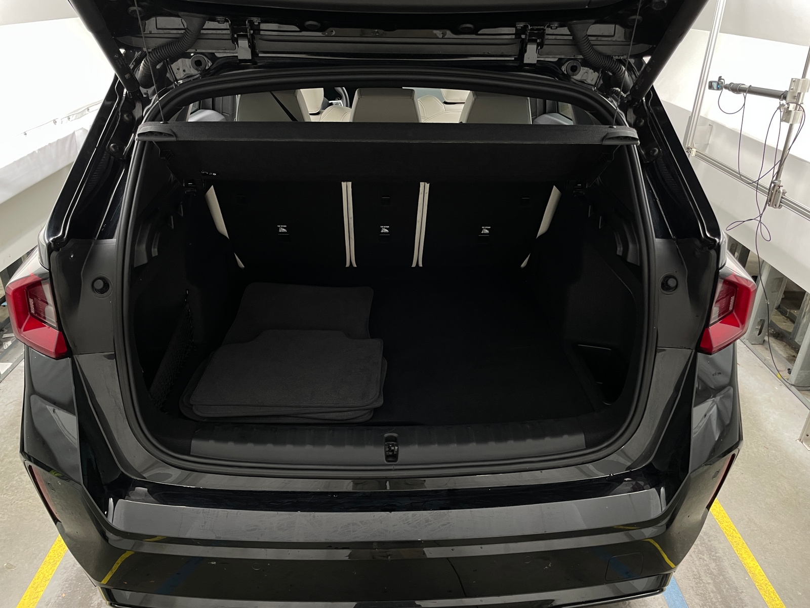 Thumbnail: 2026 BMW X1 - 6