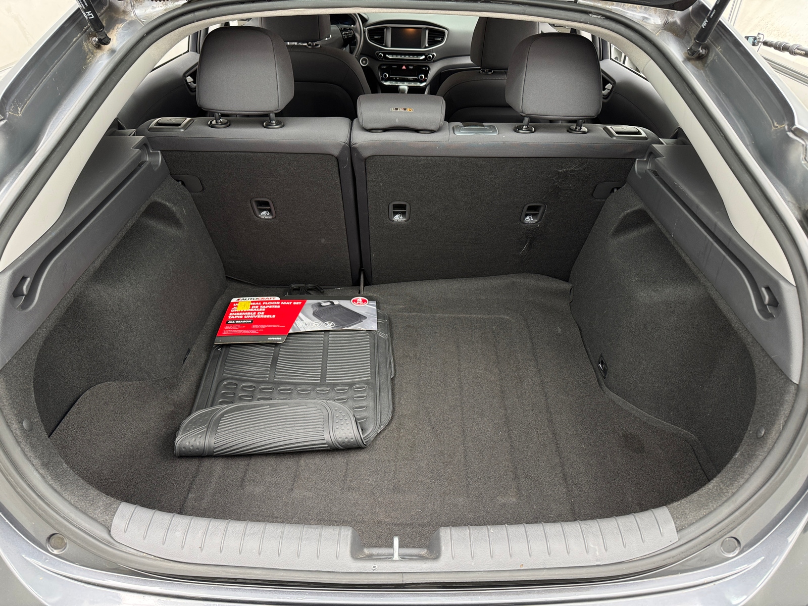 Thumbnail: 2019 Hyundai Ioniq - 7