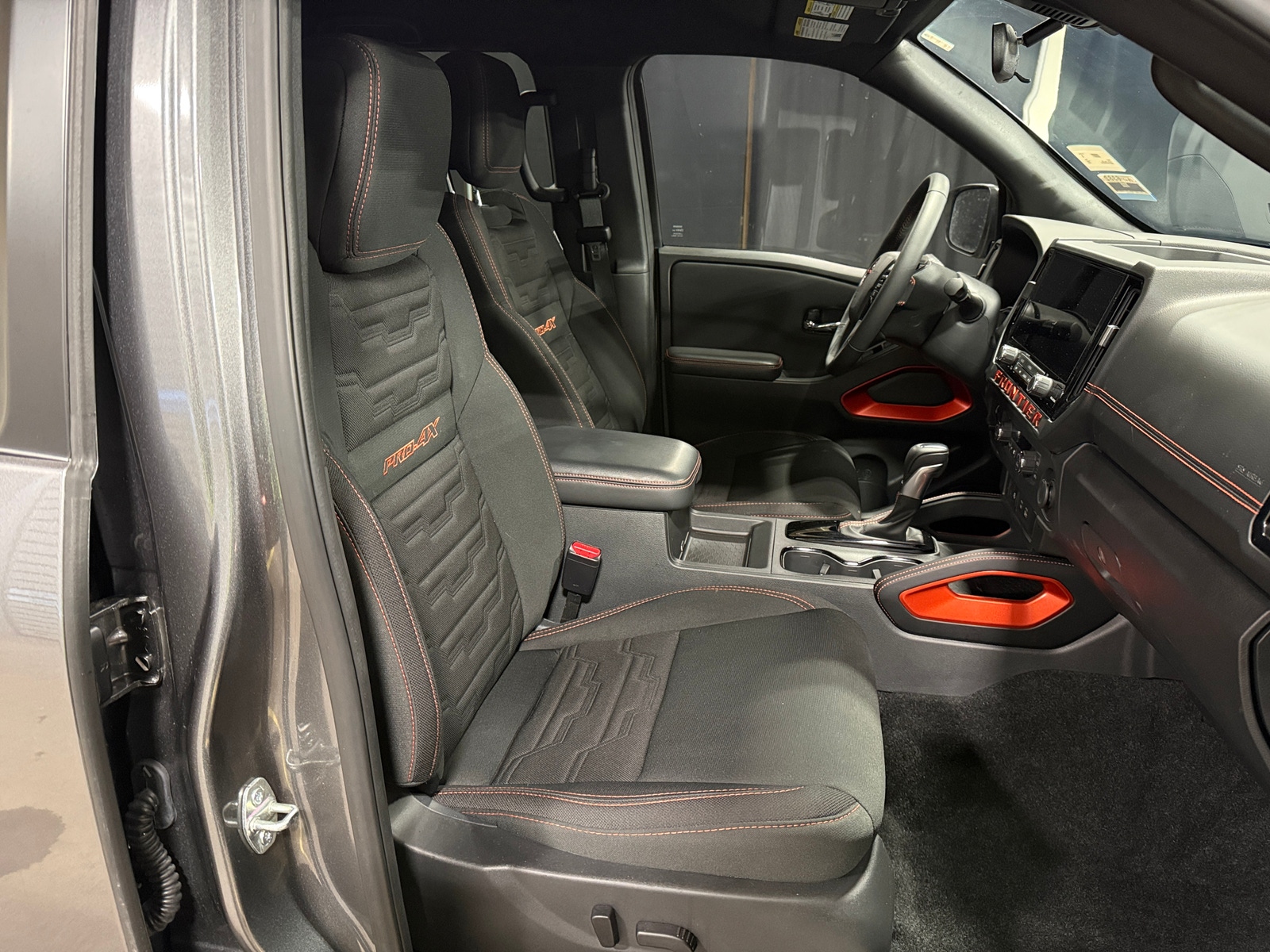 Thumbnail: 2025 Nissan Frontier - 2