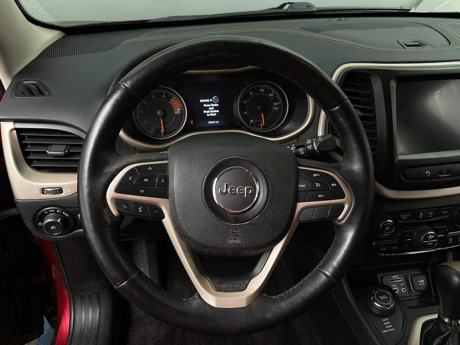 Thumbnail: 2018 Jeep Cherokee - 4