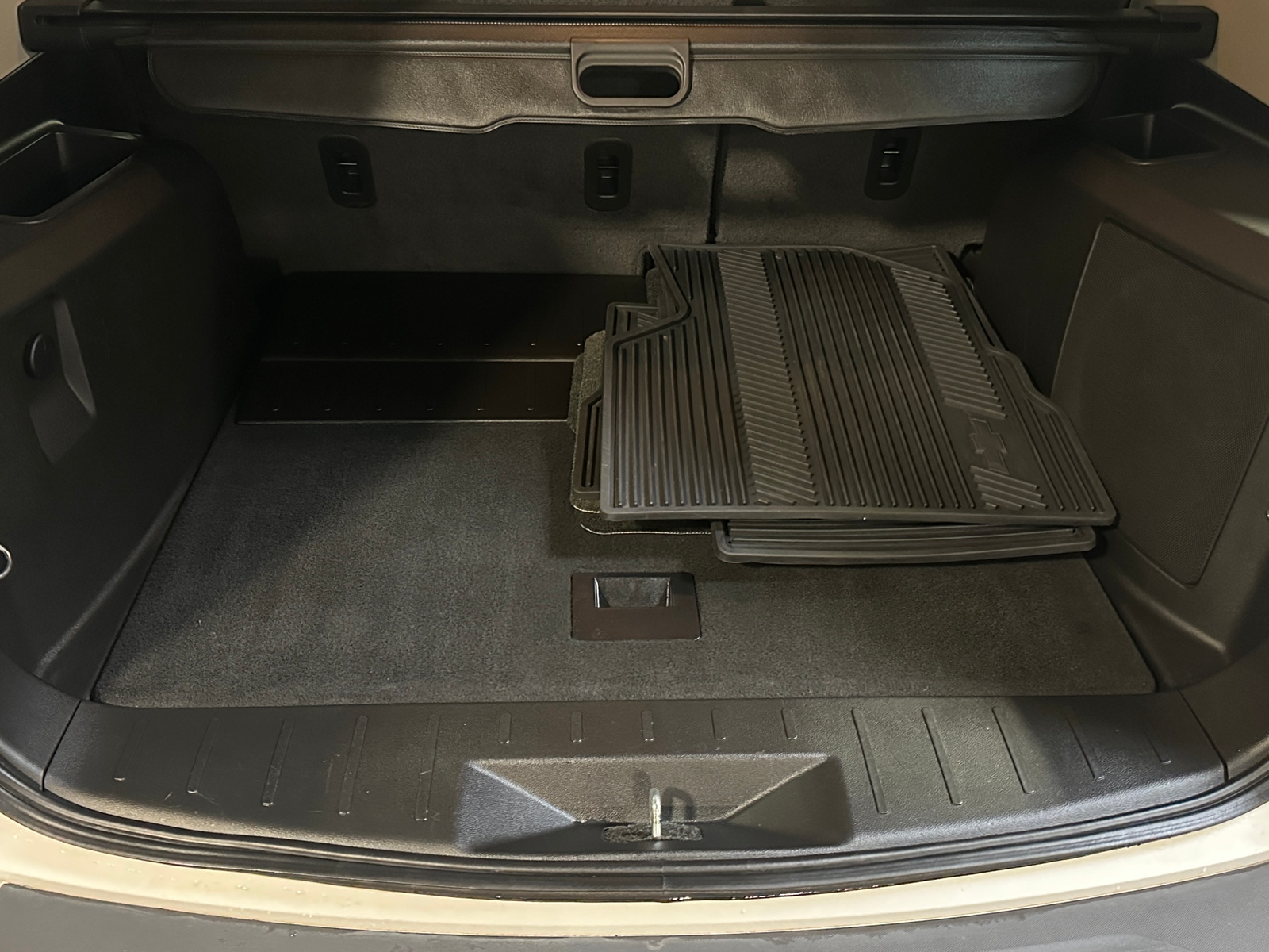 Thumbnail: 2017 Chevrolet Equinox - 6