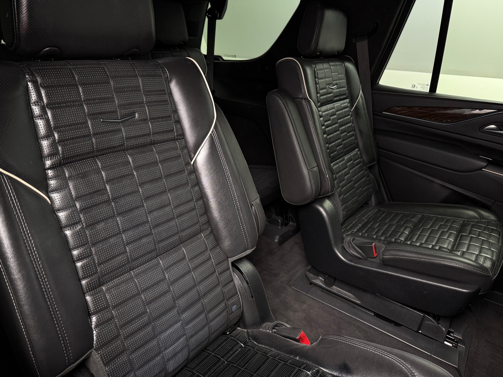 Thumbnail: 2023 Cadillac Escalade - 5