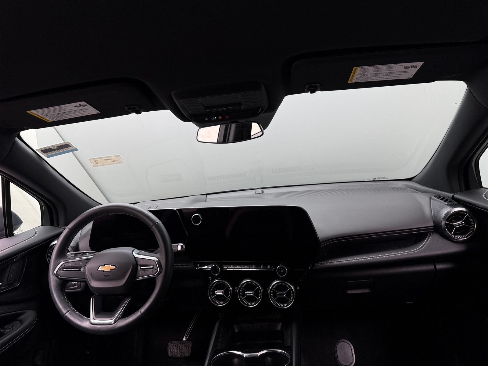 Thumbnail: 2025 Chevrolet Blazer EV - 3