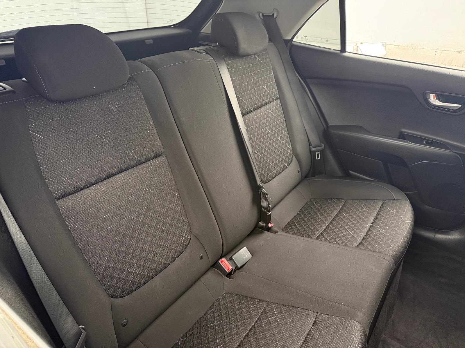 Thumbnail: 2022 Kia Rio - 6