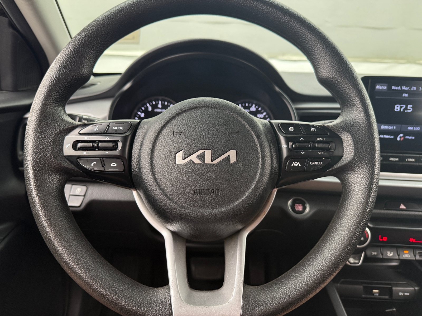 Thumbnail: 2022 Kia Rio - 5