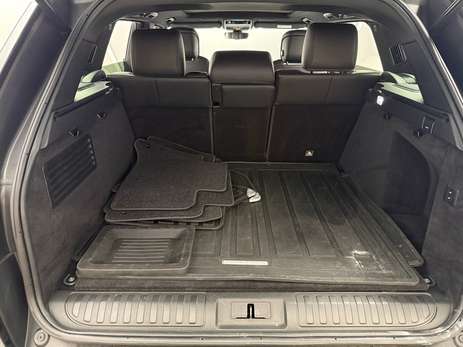 Thumbnail: 2021 Land Rover Range Rover Sport - 6