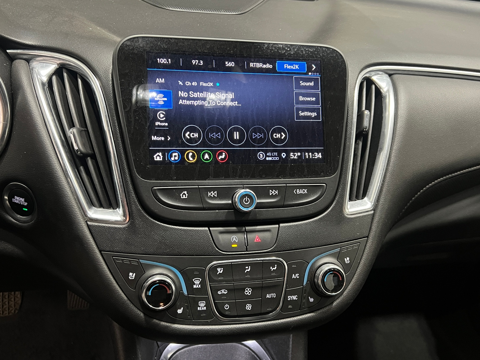 Thumbnail: 2024 Chevrolet Malibu - 3