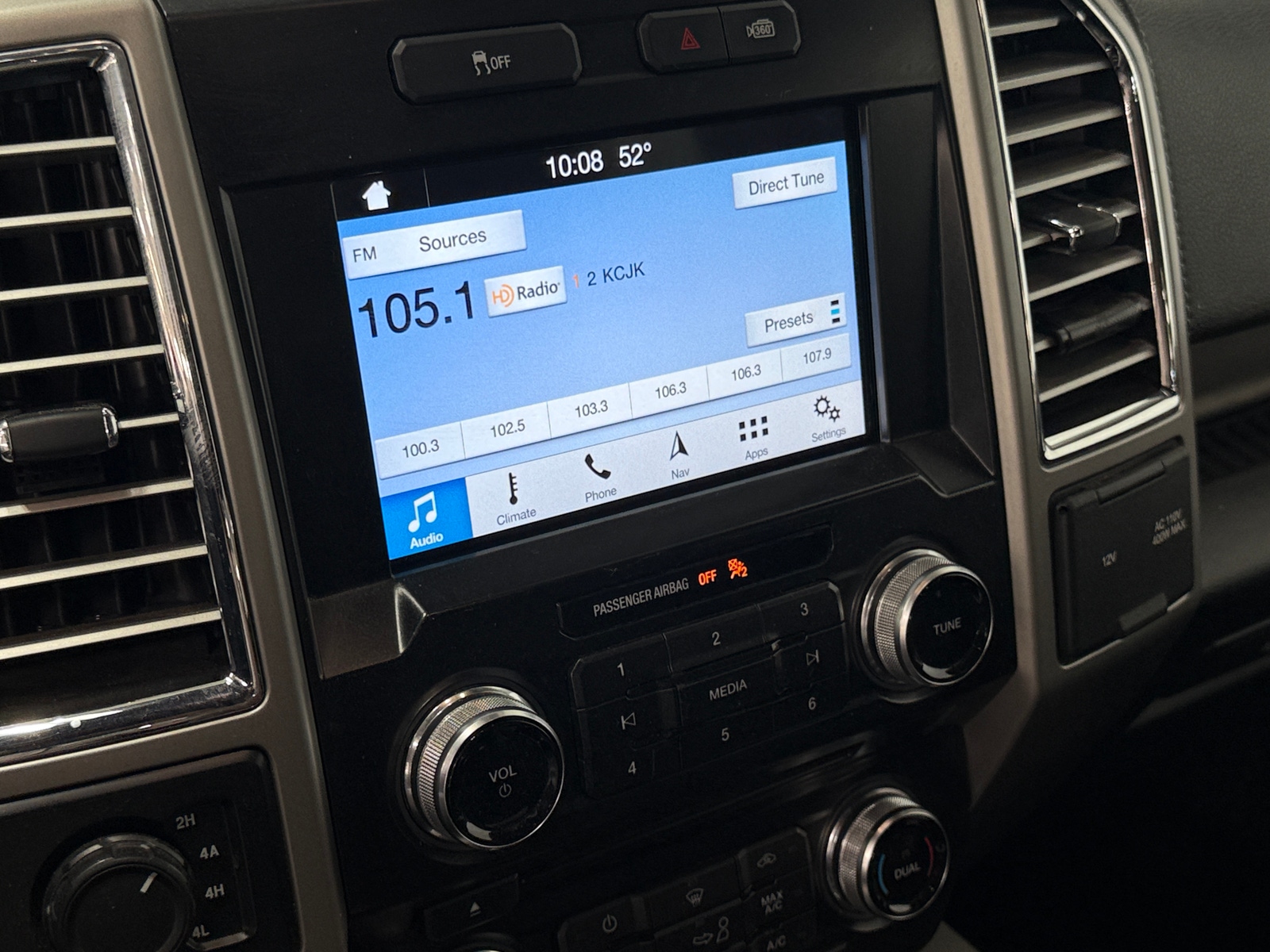 Thumbnail: 2016 Ford Econoline - 3