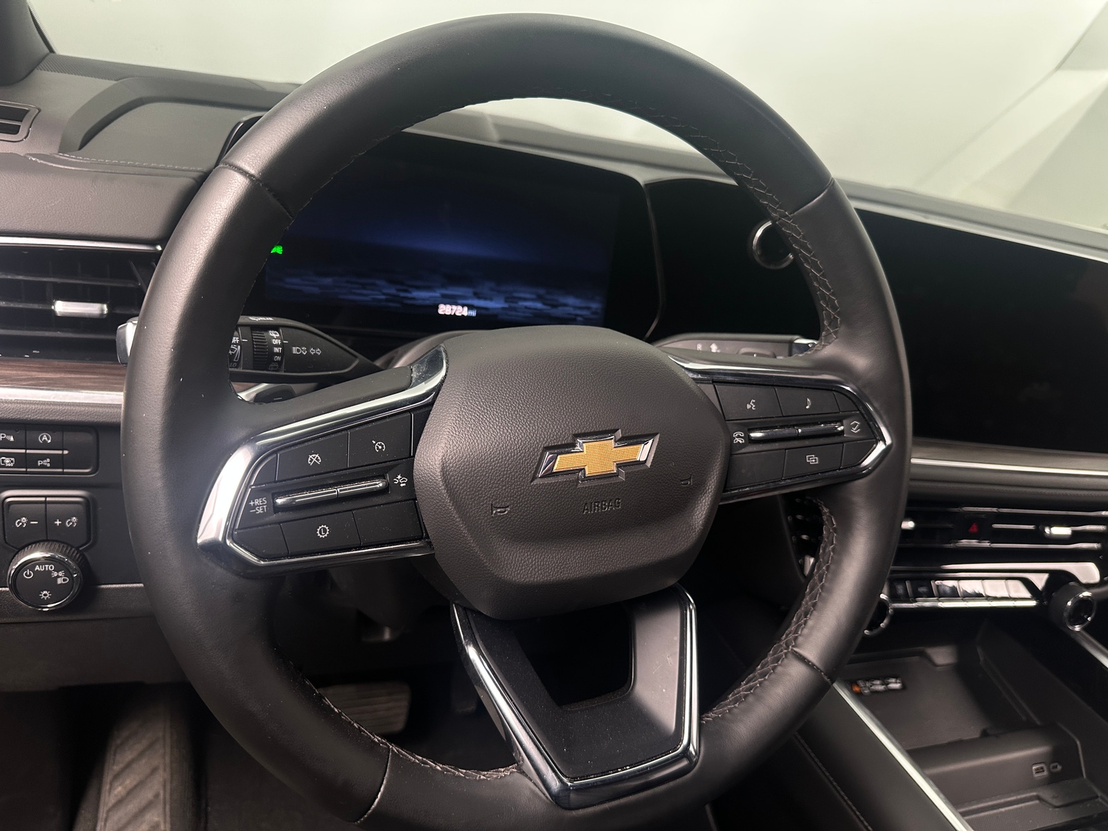 Thumbnail: 2025 Chevrolet Tahoe - 4