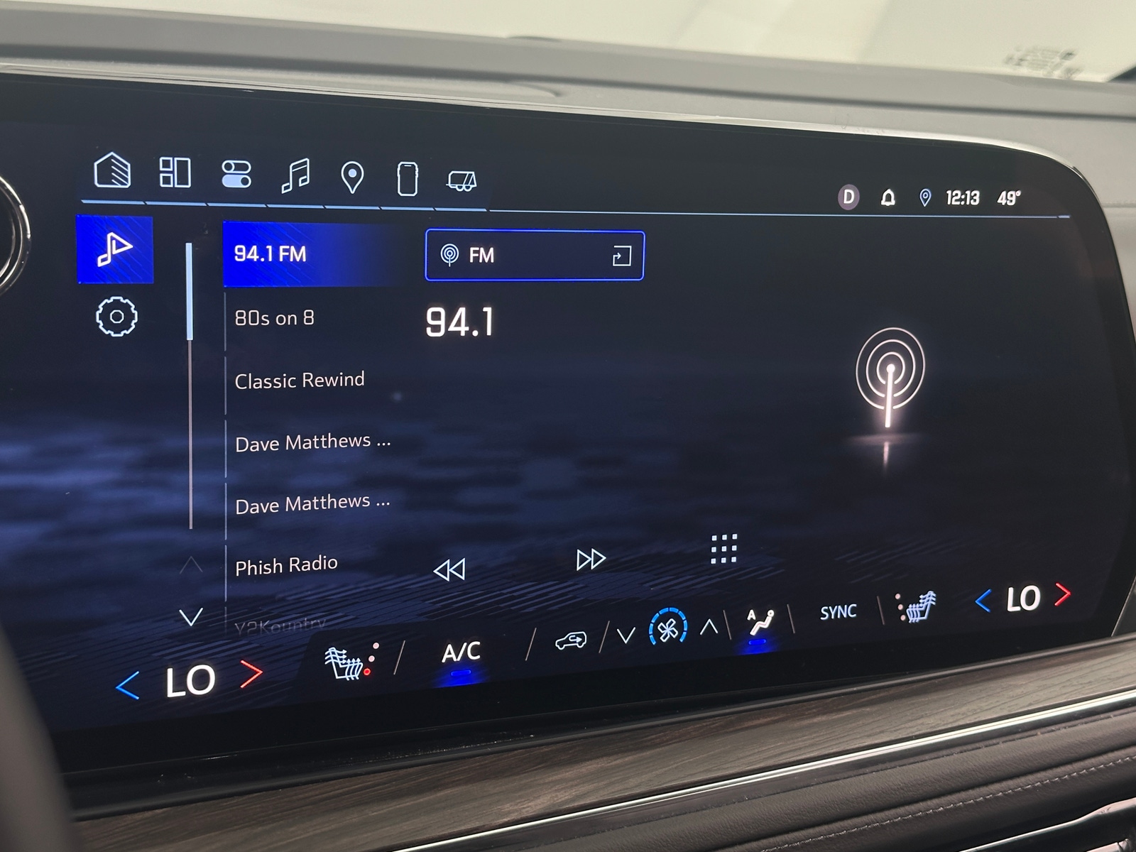 Thumbnail: 2025 Chevrolet Tahoe - 3