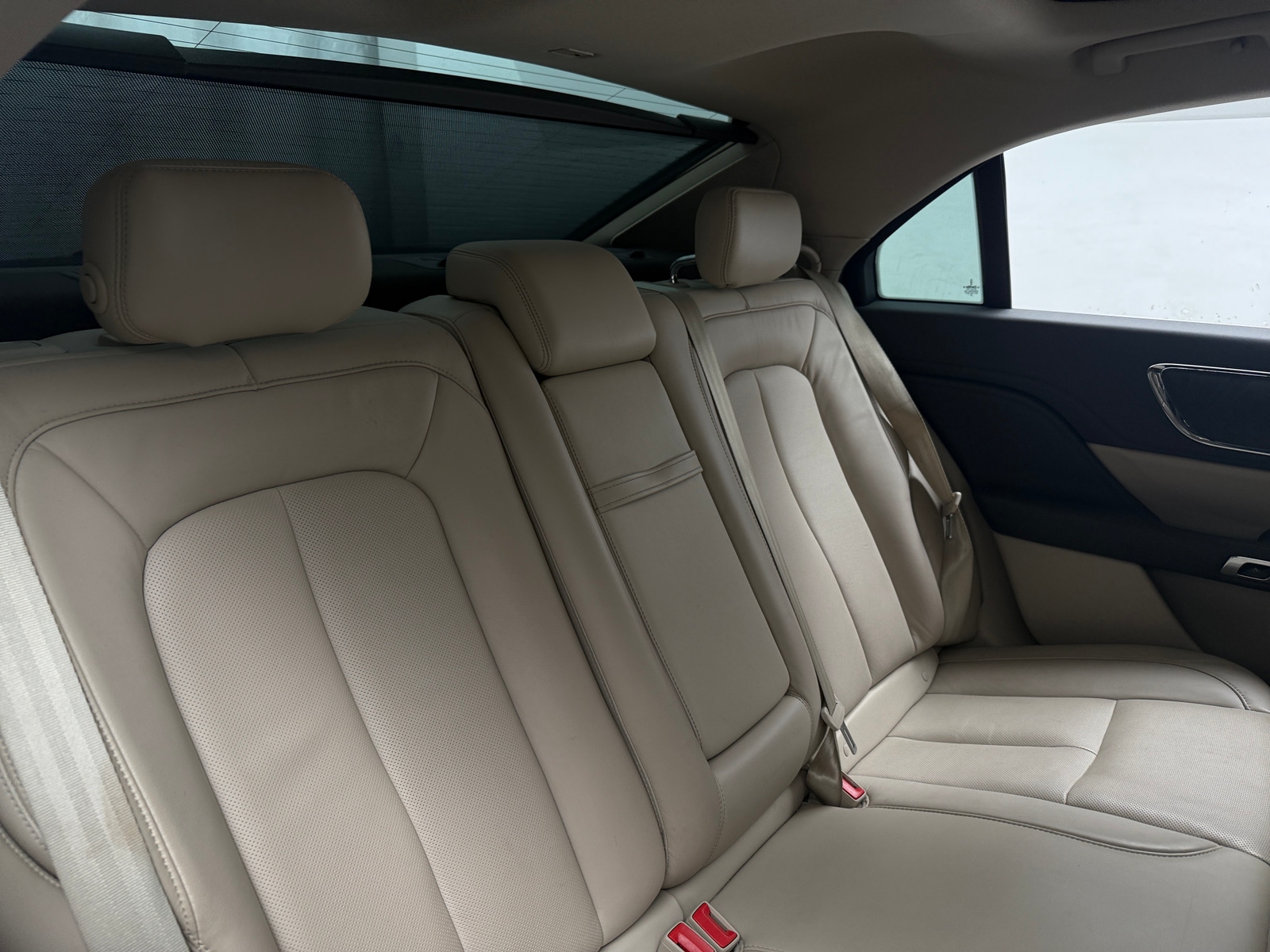 Thumbnail: 2017 Lincoln Continental - 5