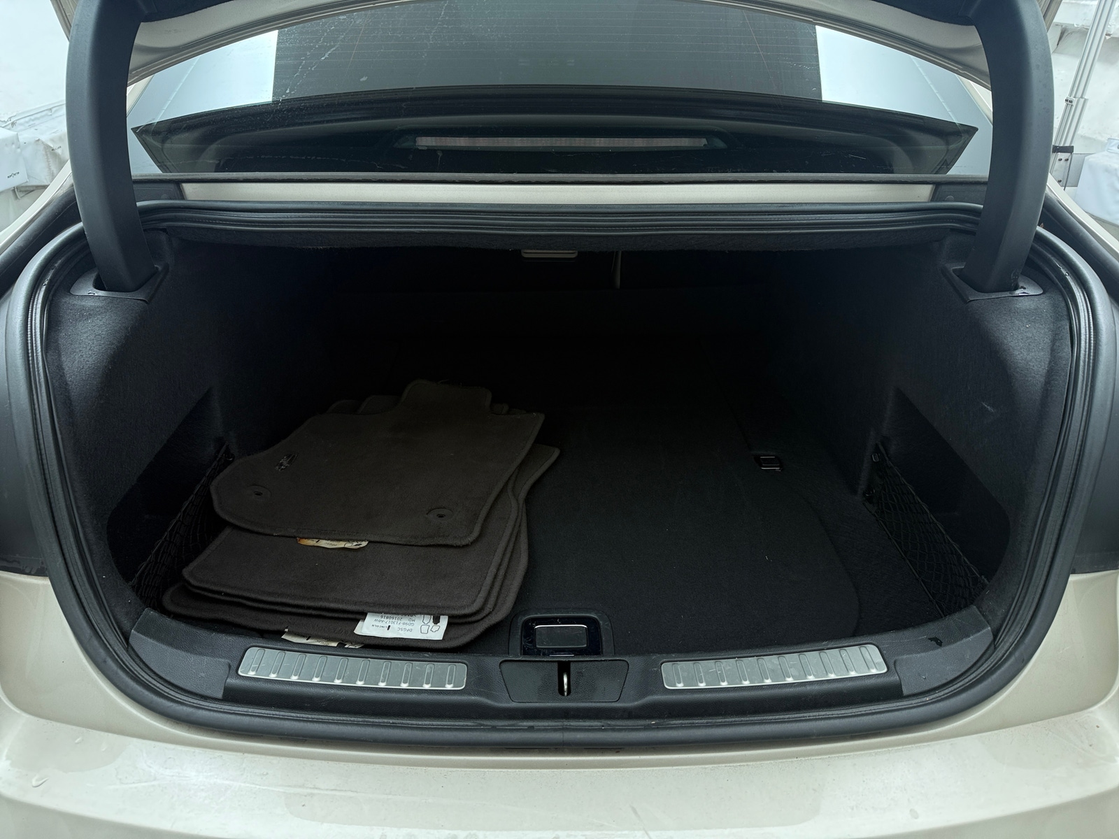 Thumbnail: 2017 Lincoln Continental - 6