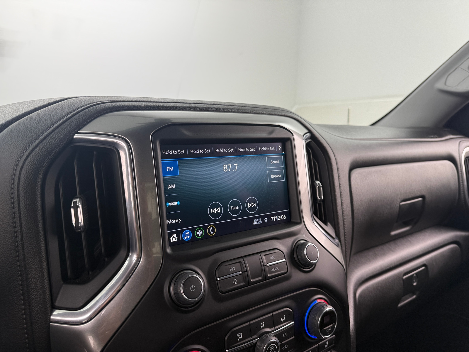 Thumbnail: 2022 Chevrolet Silverado 1500 - 4